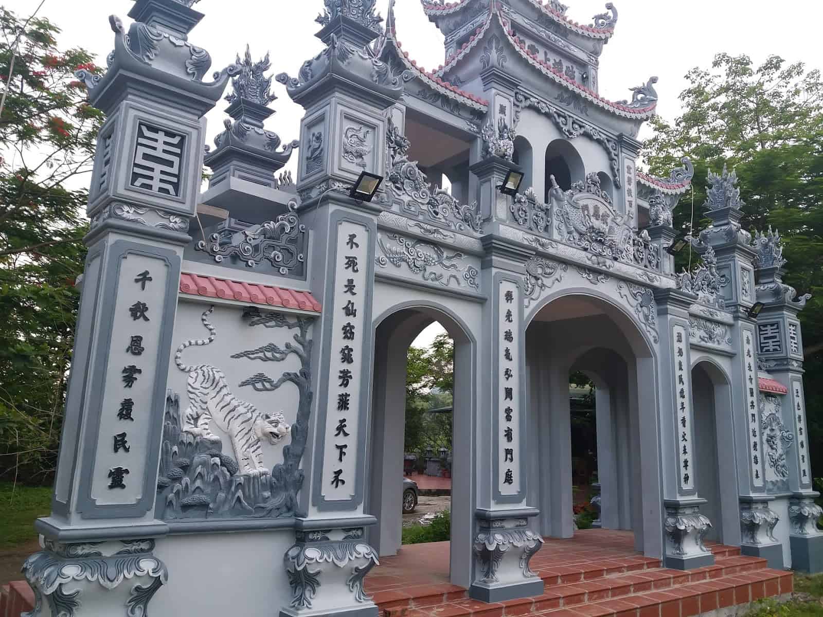 Tam Quan đền Bồng lai Ninh bình