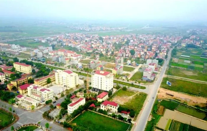 Cảnh quan nông thôn Việt Nam yên bình nơi diễn ra lễ hội truyền thống Chử Đồng Tử trên bờ sông Hồng