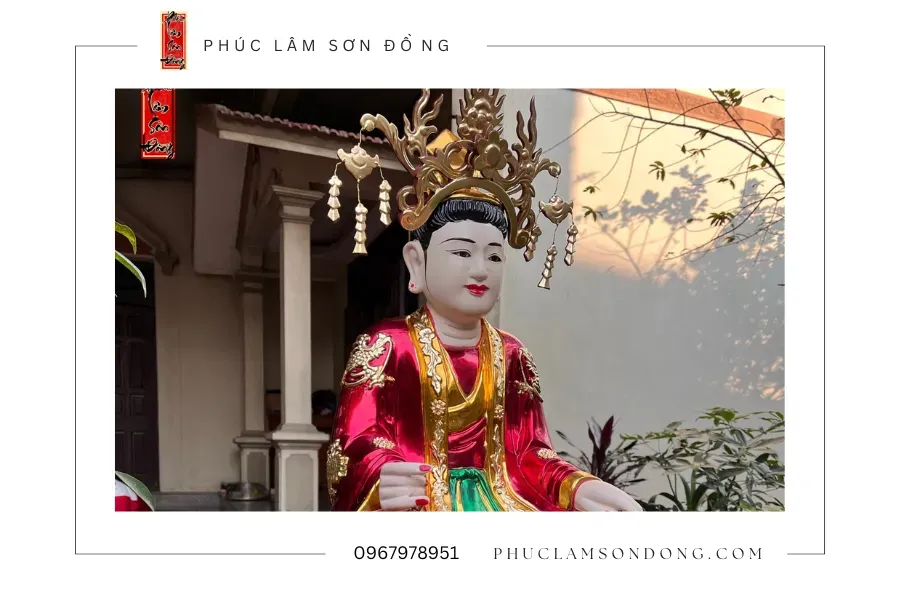 Khung cảnh cổ kính tại một ngôi đền thờ Mẫu Cửu Trùng Thiên, nơi lưu giữ sự tích và tín ngưỡng linh thiêng ở Thường Tín, Hà Nội