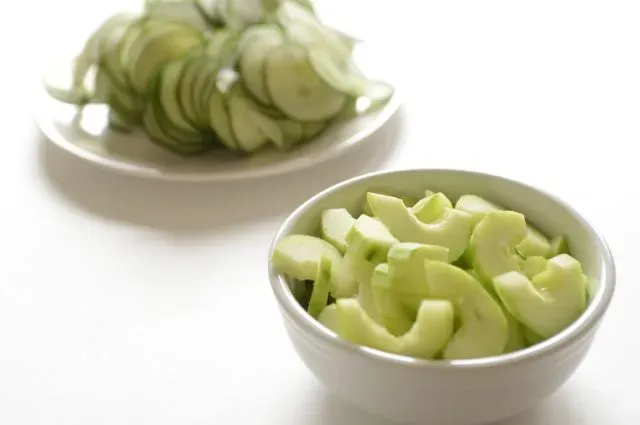 Dòng suối Yến trong xanh, một phần không thể thiếu của hành trình khám phá sự tích lễ hội chùa hương