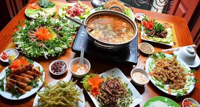 Khu vực nghỉ dưỡng và dịch vụ du lịch gần núi Trường Lệ Sầm Sơn