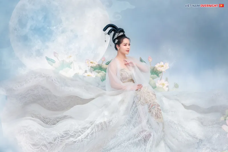 Hình minh họa Hậu Nghệ giương cung bắn hạ chín mặt trời, cứu dân khỏi hạn hán trong sự tích Hằng Nga