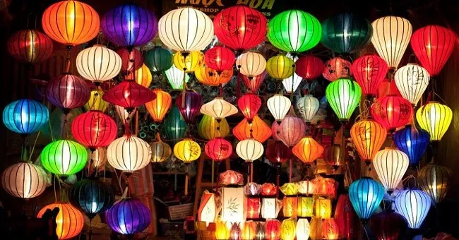 Lễ hội đèn lồng rực rỡ trong đêm Rằm tháng Giêng (Tết Nguyên Tiêu) tại Trung Quốc