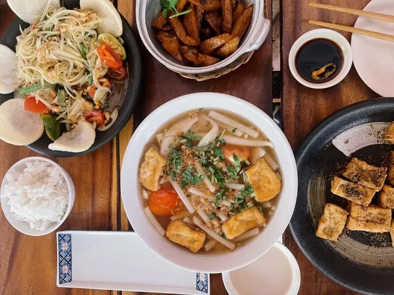 Thực đơn các món ăn thanh tịnh, gắn liền với đời sống tâm linh tại Sóc Trăng