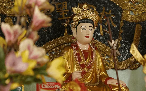 Tượng Thánh Mẫu Liễu Hạnh trong nghi thức thờ Mẫu thể hiện lòng trân trọng phụ nữ Việt Nam