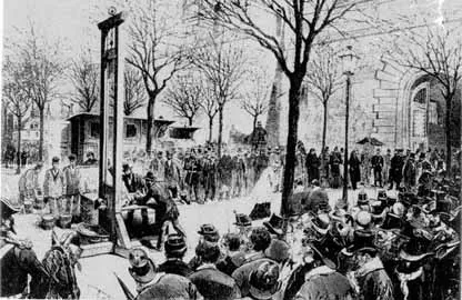 Máy chém guillotine, biểu tượng của sự tàn bạo trong thời kỳ Khủng Bố của cuộc cách mạng pháp