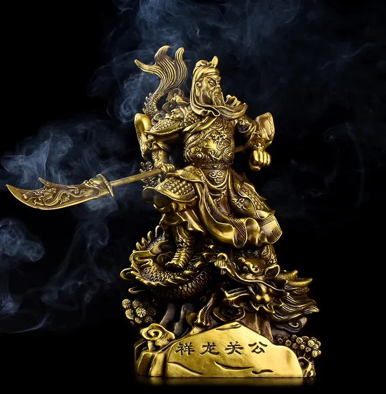 Hình ảnh Quan Công được tôn thờ là Phục Ma Đại Đế, Thần y dược và Thần chiến đấu