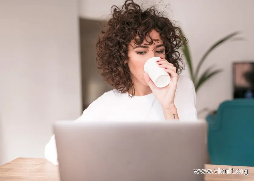 Phân tích các tín hiệu người dùng trên website