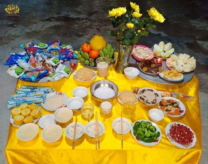 Nghi thức hóa vàng sau khi đọc văn khấn cúng giao thừa ngoài trời