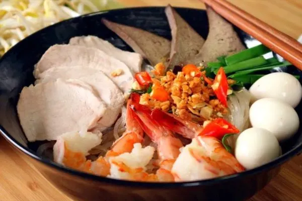 Mì – Hủ Tíu Khô - Đặc sản ăn vặt tiện lợi và đậm đà hương vị Hà Thành